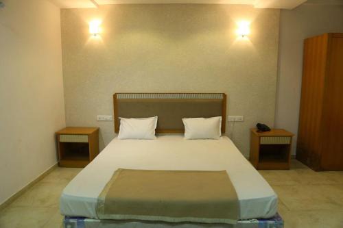 A Luxury Stay in S9 Hotel and Restaurant Near Ambaji