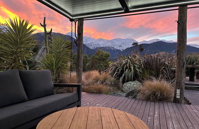 Un lugar mágico para relajarse y descansar. La naturaleza en su puerta de atrás pisa 5 acres.