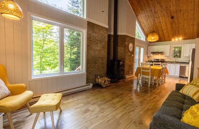 A magnificent rustic chalet, renovated up to date, where tranquility reigns.