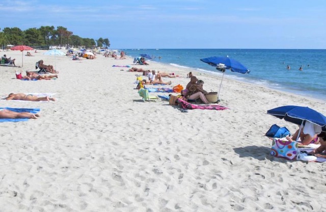 Casa de vacaciones A Mandria (GHI120) en Ghisonaccia - 10 personas, 4 dormitorios