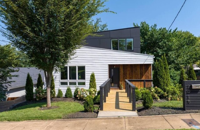 A Nashville Dream!3bd/3ba EPIC home in East Nashville! 5 min ->Downtown!
