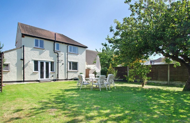 A newly refurbished house furnished beautifully throughout - perfect for families