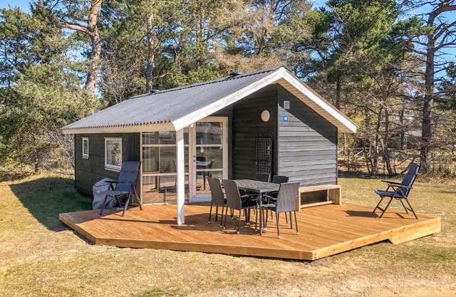 A Nice Home In Nexø With 2 Bedrooms And Wifi