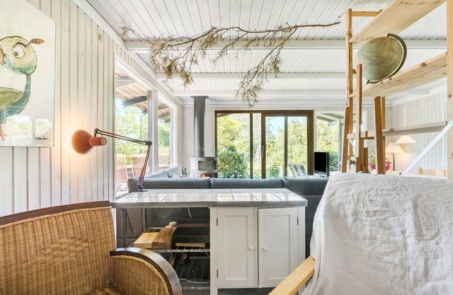 A particularly beautiful vacation home vacation awaits you here at Dronningmølle Strand.