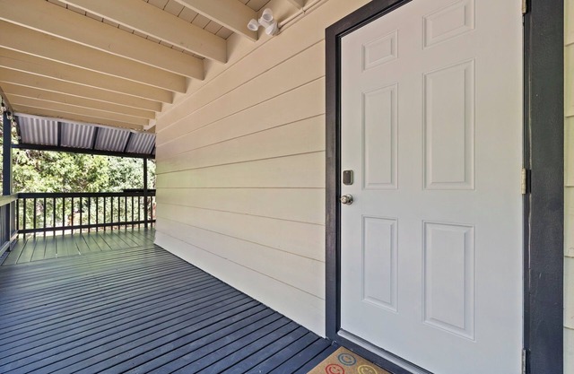 A pearl in Twain Harte! Cool 2-bedroom house with AC, kitchen, and laundry