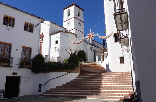 Unas vacaciones perfectas (hermosas montañas y zona, cerca de Ronda y de la playa).