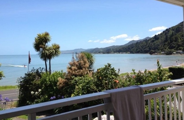 Familia Bach en Thorntons Bay