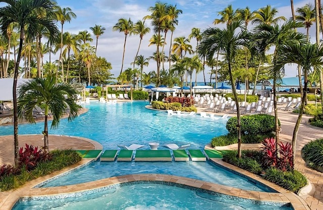 A Place You'll Surely Enjoy! Unit with City View, Outdoor Pool, Pets Are Welcome