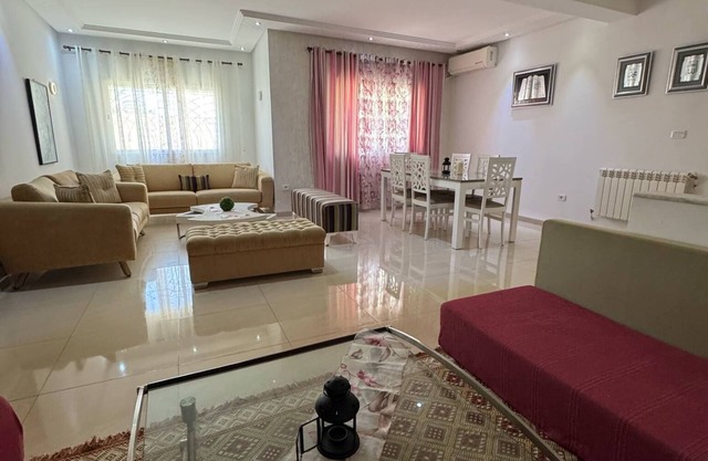 A pleasant ground floor 5 minutes' walk from the beach