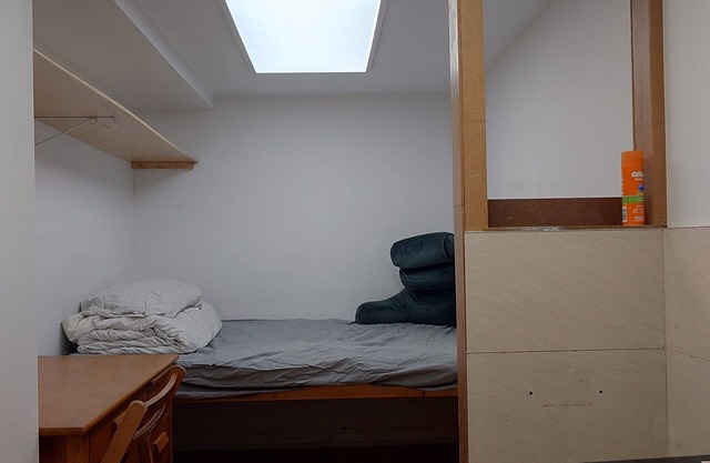 A Private room and bathroom at PandaMotelDotCom
