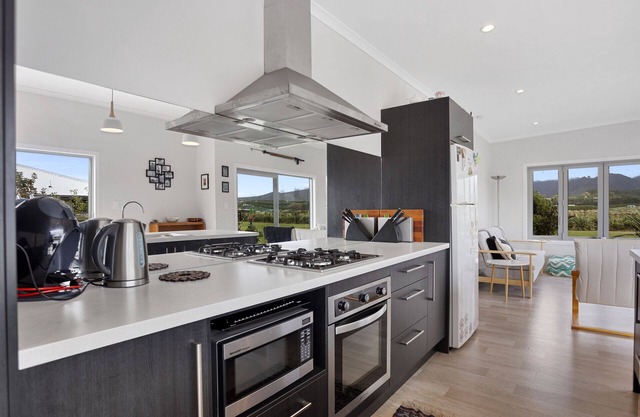 A REEL RETREAT - WAIHI BEACH HOLIDAY HOME in Waihi Beach