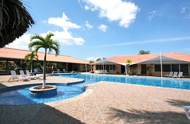 Hermosas Casas Espectacular Piscina / Gimnasio