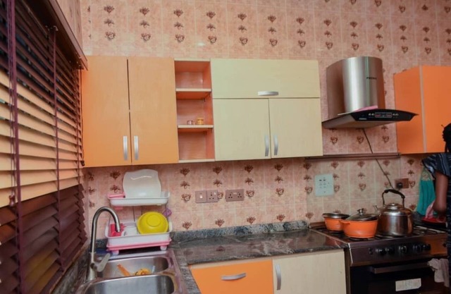 Un dúplex sereno y decorado con buen gusto en el corazón de la región continental de Lagos.