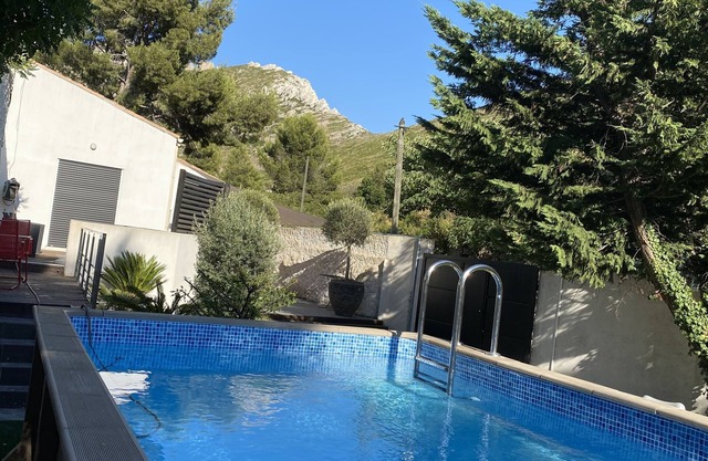 A serene villa in the city yet in the country