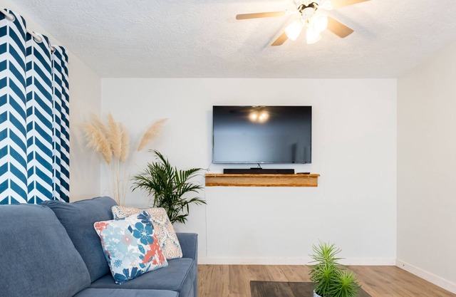 A spacious stylish getaway, with hot tub!
