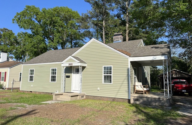 A stones throw to CarolinaEast and downtown New Bern.