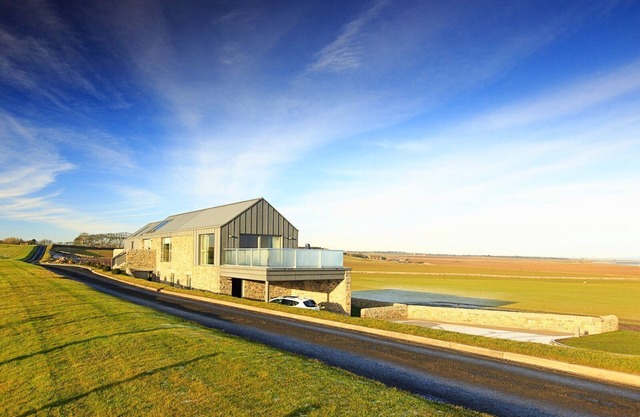 Una casa impresionante con capacidad para 11 personas en 6 habitaciones.