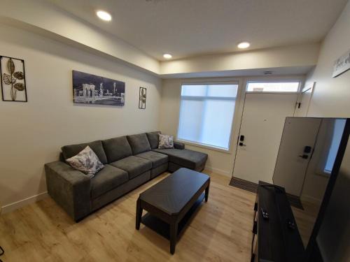 A stylish 2 BDR with a blend of cozy and peace!