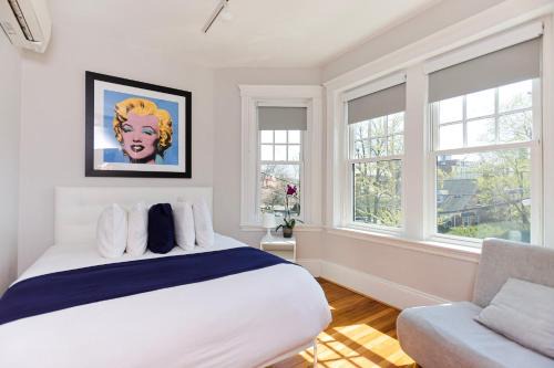 A Stylish Stay w/a Queen Bed, Heated Floors. #28