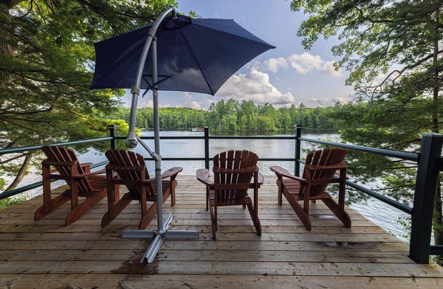 Sunny Hilltop Hideaway en el lago