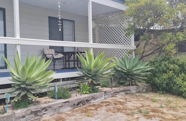 A Sweet Retreat - Only 5 Minute Walk From Jetty, Playground, Hotel & Beach!