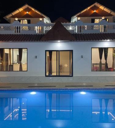 A to Z Farmhouse