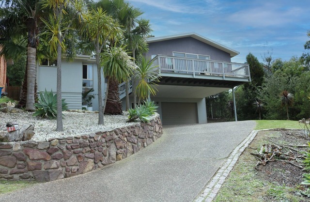 A Touch of Bali - 3 Bedroom Pet friendly home. 5+ nights