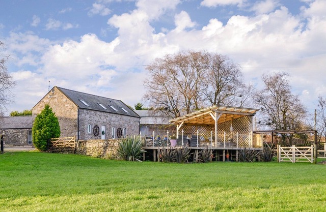 3 bedroom accommodation in Castle Douglas