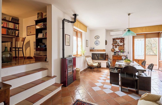 Un apartamento muy confortable en estilo toscano