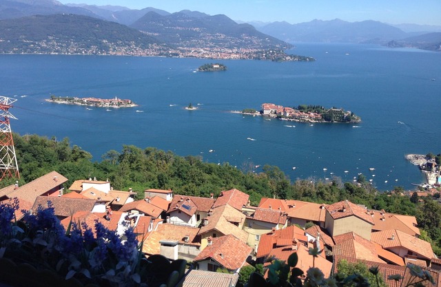 3 Una ventana con vistas al lago Maggiore!