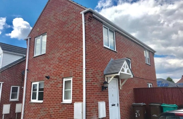 A Wonderful House Share: can Accommodate up to 15 Friends and Family