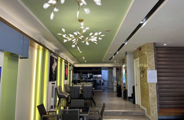 A25 Hotel - 142 Bui Thi Xuan