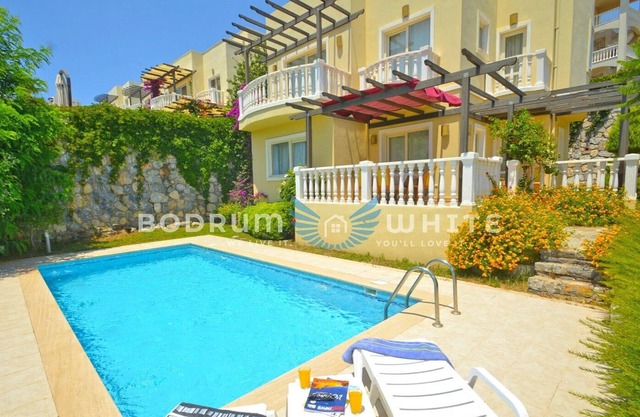 A41 Bodrum Flamingo Villa de vacaciones de 3 dormitorios con piscina privada