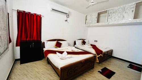 Aakash Residency &Villa