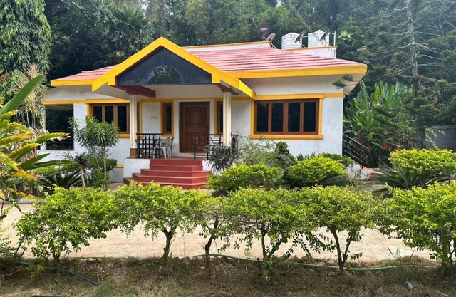 AAMINA RESORTS
