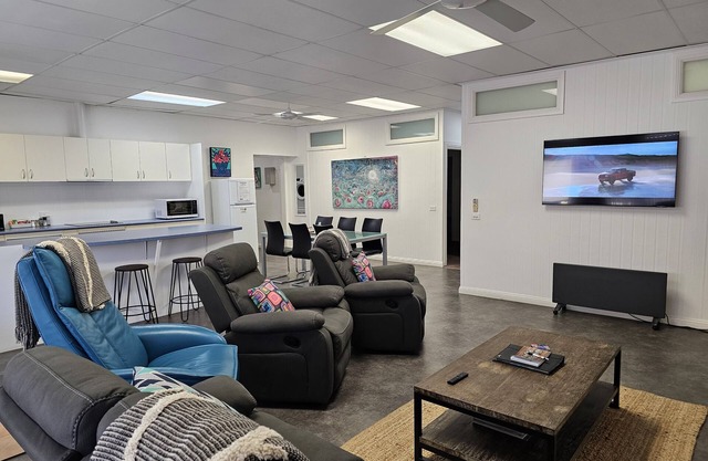 Aart Apartments Port Lincoln, Accommodation in the CBD, wheelchair accessible .