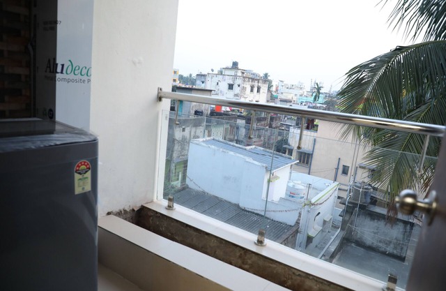 Aashhiana Guest House Entire 2BHK Service Apartments, Kolkata