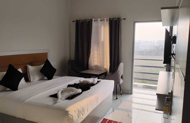 Aastha Guest House