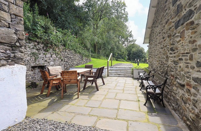 Abbots Reading Suite