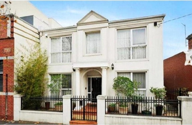 Abbotsford Private Rooms & Pods - 15 Charles Homestay