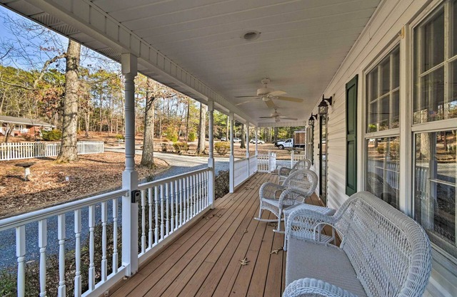 Aberdeen Family Home w/ Fire Pit & Deck