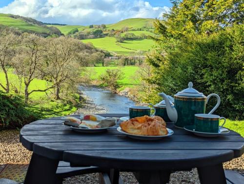 Aberhiriaeth Hall - The Old Georgian Manor House by the River Dyfi