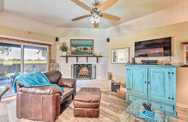 ¡NUEVO! Abilene Home w / BBQ & Pvt Yard, 1 Mi a ACU!