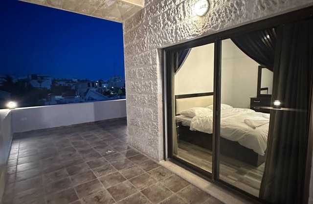 Aboun Rooftop 2bedroom Kh&sh
