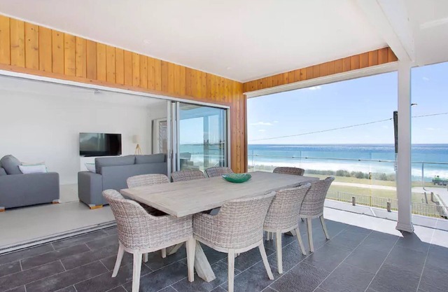 FENG - Luxury Seaside Living