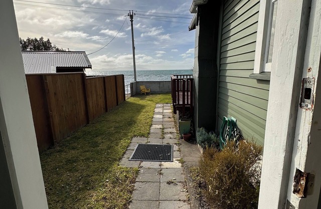 Absolute Beachfront Kiwi Bach