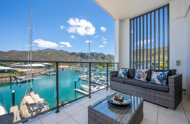 Absolute Waterfront Magnetic Island