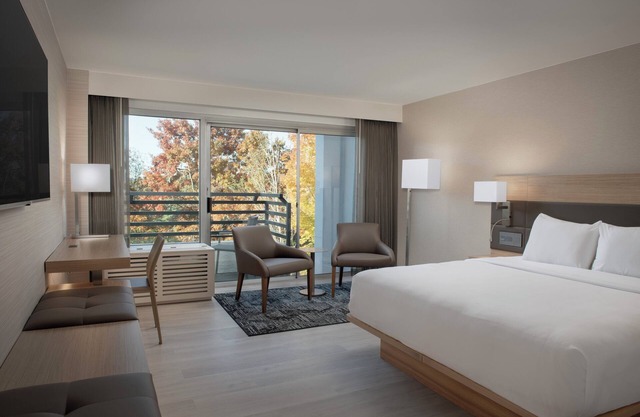 AC Hotel by Marriott Lake Oswego