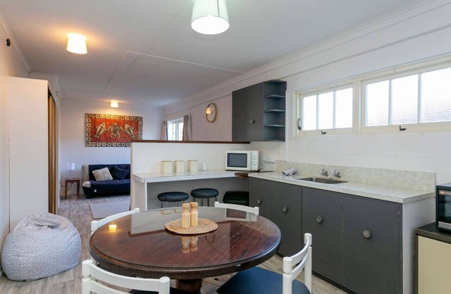 Acacia Bay Nook Taupo Bach