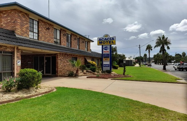 Acacia Motel